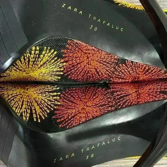 Zara Trafaluc Embroidered Sunburst Fantasy Multicolor Heels Size EU 38 - Picture 7 of 12
